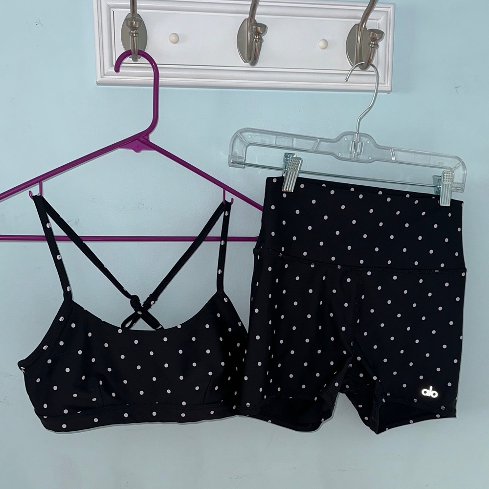 Alo yoga polka dot set